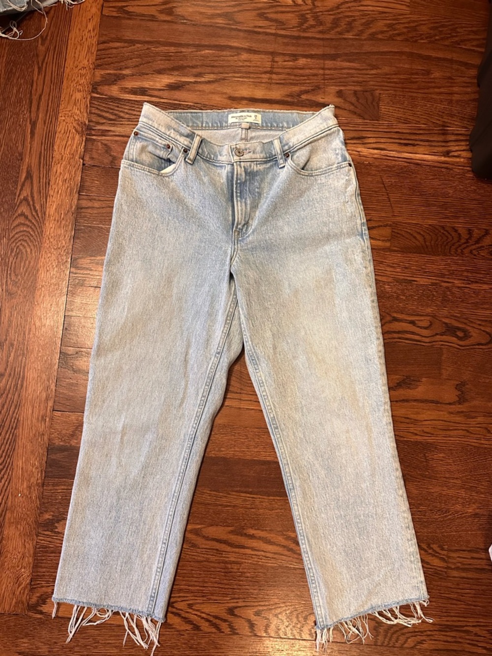 Abercrombie The 90’s Straight Low Rise Curve Love